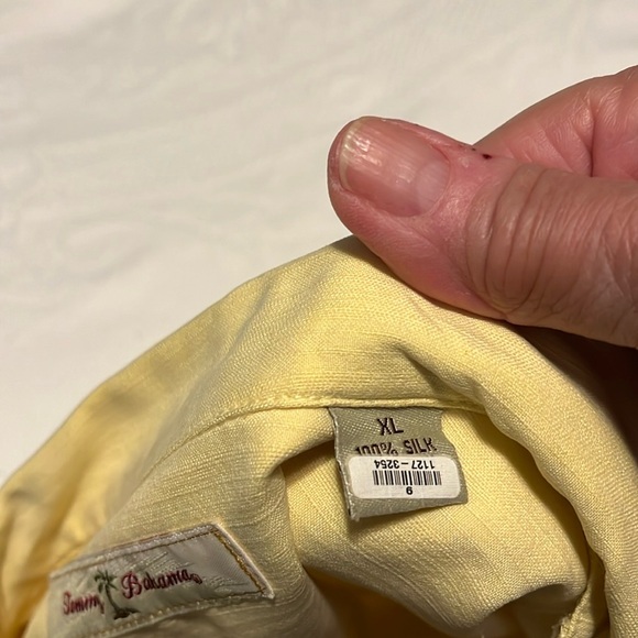 100 percent silk Tommy Bahama men’s yellow short sleeve shirt XL - Picture 4 of 6